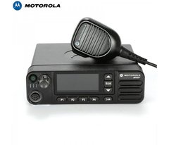 Цифрова автомобільна радіостанція Motorola MotoTRBO DM4601 UHF